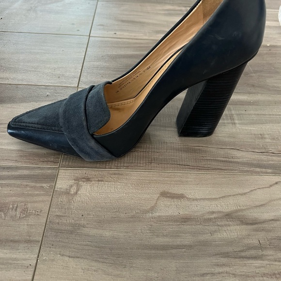 TORY BURCH BLUE SUEDE HEELS - Size 9 1/2 M - Picture 4 of 4